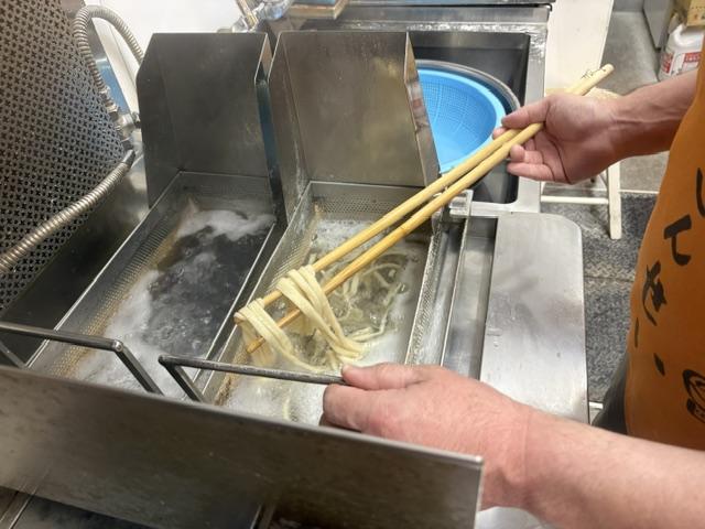 武蔵野うどんの肉汁うどん