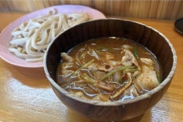 武蔵野うどん辛みそ肉汁うどん